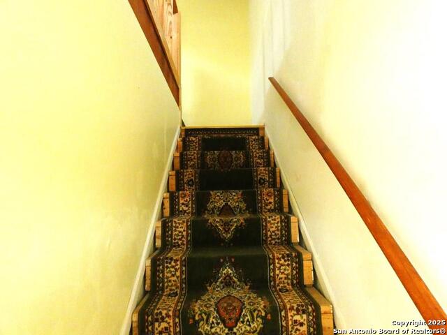 Image 11 of 12 For 911 Steiner E