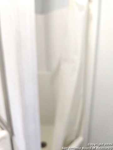 Image 21 of 26 For 464 Cr 613