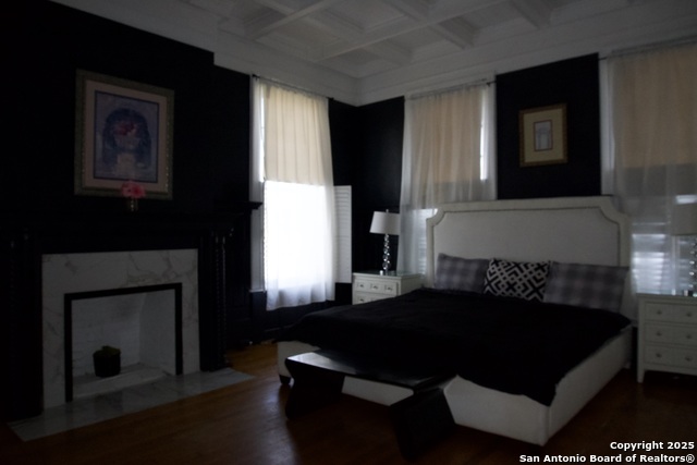 Image 12 of 42 For 421 Howard St.