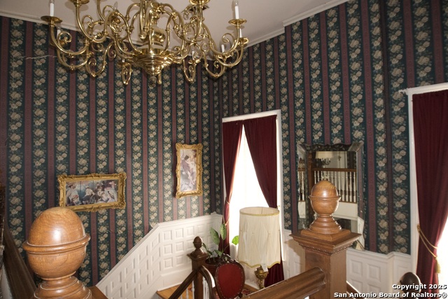 Image 21 of 42 For 421 Howard St.