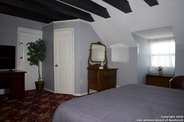 Image 22 of 42 For 421 Howard St.