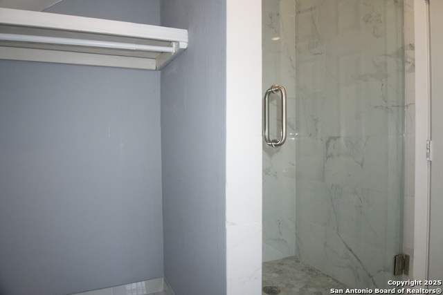 Image 23 of 42 For 421 Howard St.