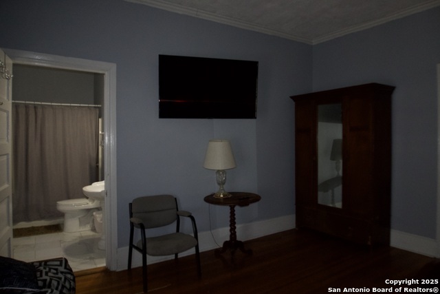 Image 31 of 42 For 421 Howard St.