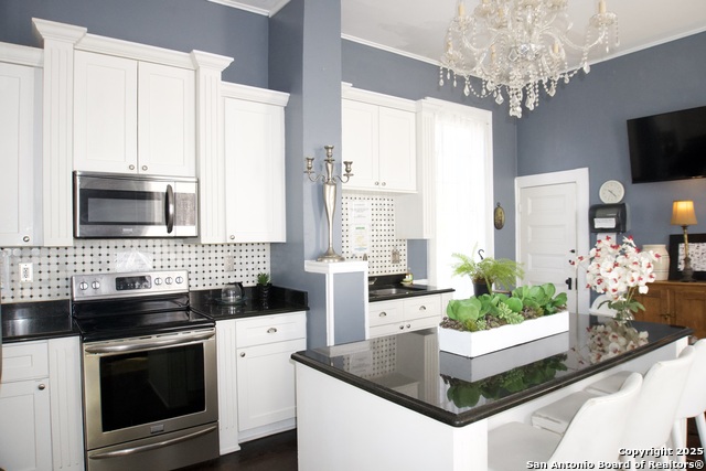 Image 40 of 42 For 421 Howard St.