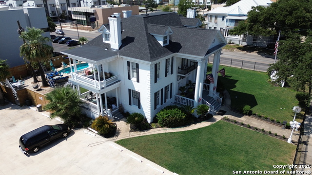 Image 6 of 42 For 421 Howard St.