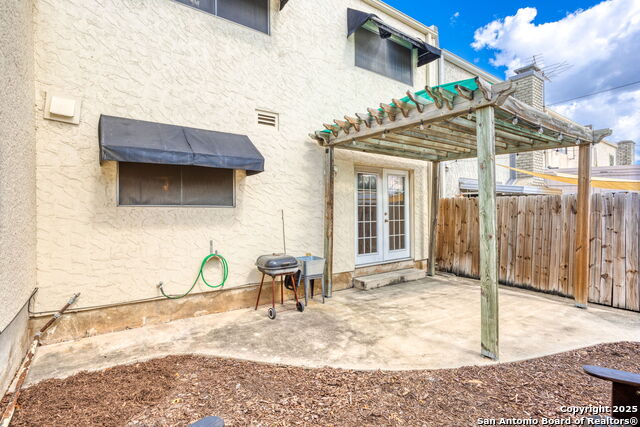 Listing photo id 15 for 420 Amistad
