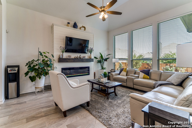 Image 5 of 24 For 9739 Kremmen