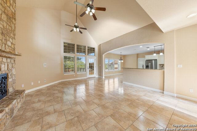 Image 10 of 37 For 169 Abrego Lake