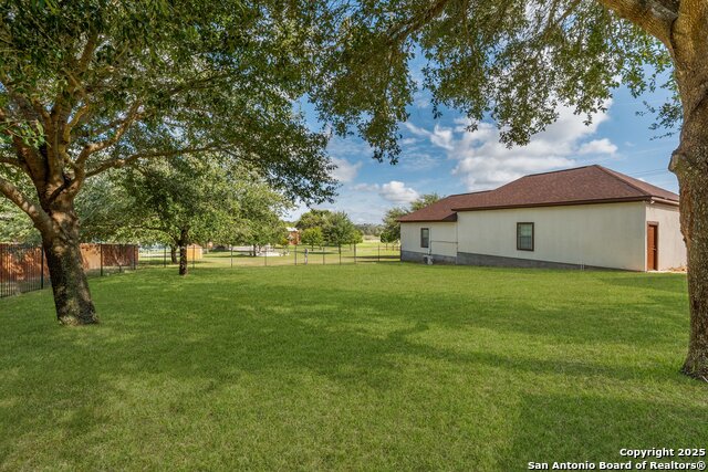 Image 30 of 37 For 169 Abrego Lake