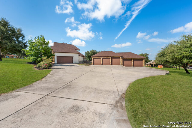 Image 31 of 37 For 169 Abrego Lake