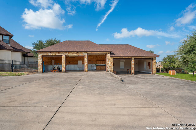 Image 32 of 37 For 169 Abrego Lake