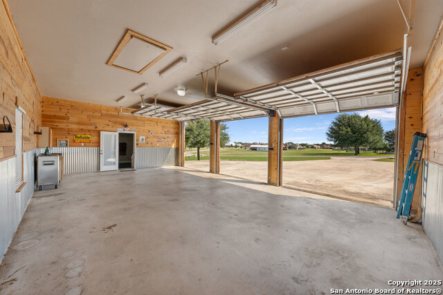 Image 33 of 37 For 169 Abrego Lake