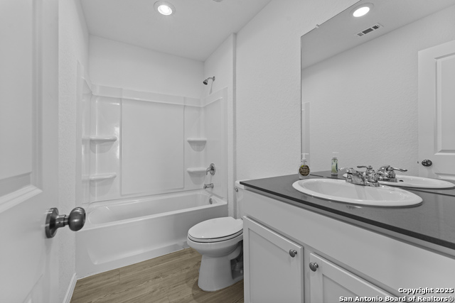 Image 14 of 19 For 1732 Knoll Ridge