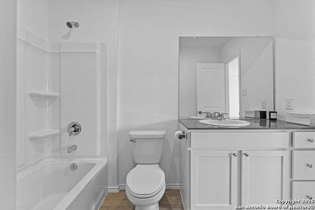 Image 18 of 19 For 1732 Knoll Ridge