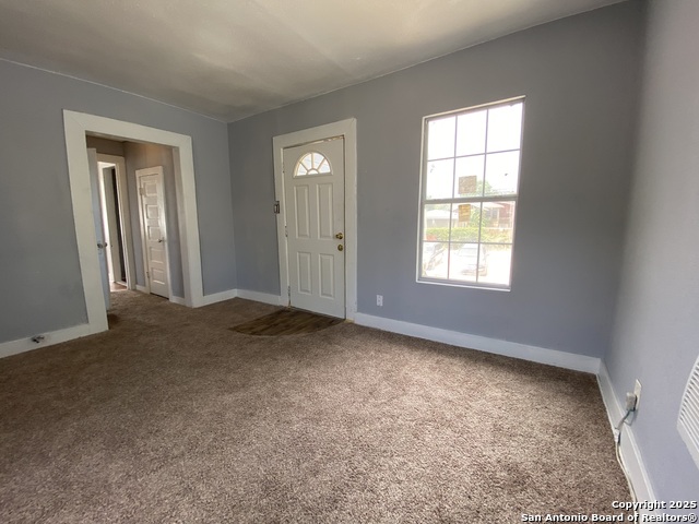 Image 15 of 26 For 809 Kayton Ave
