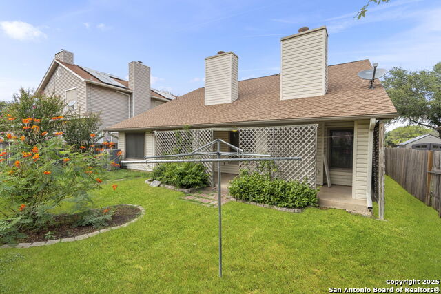 Listing photo id 30 for 9038 Deer Park