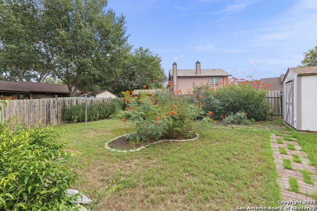 Listing photo id 34 for 9038 Deer Park