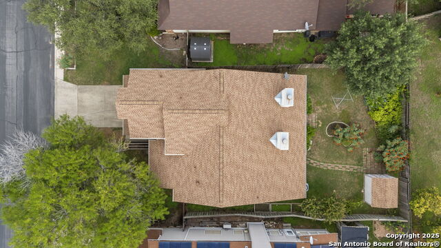 Listing photo id 35 for 9038 Deer Park