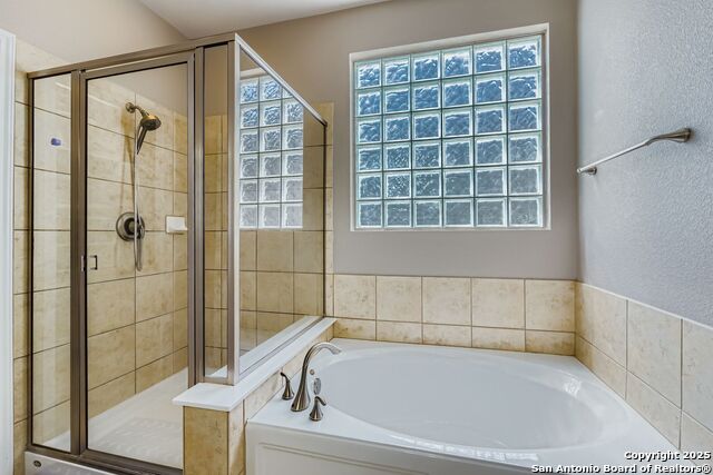 Image 14 of 28 For 23427 Woodlawn Ridge