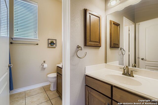 Image 23 of 28 For 23427 Woodlawn Ridge
