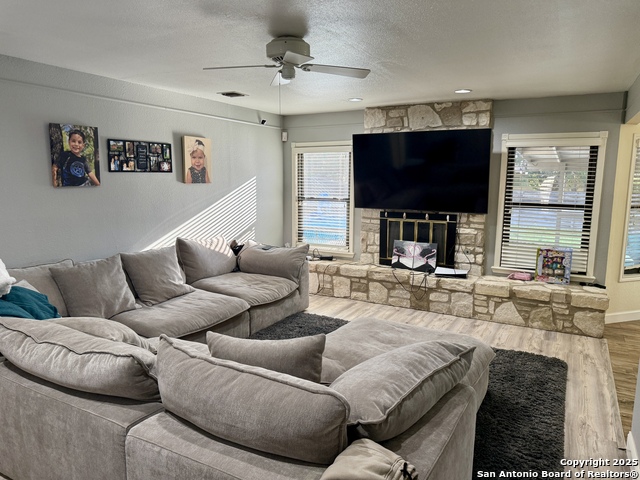 Image 12 of 32 For 9514 Millers