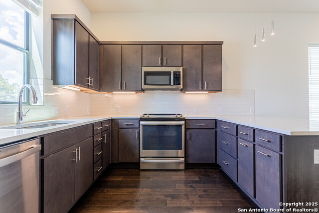 Image 11 of 30 For 303 Cypress Unit 701