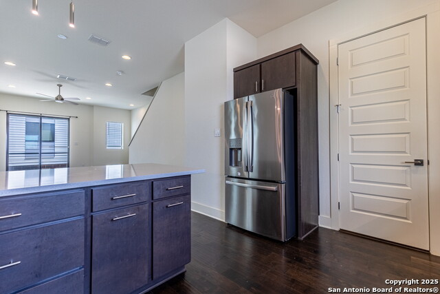 Image 13 of 30 For 303 Cypress Unit 701