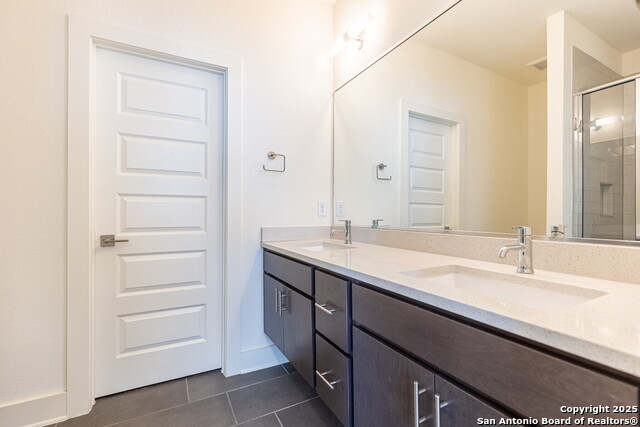 Image 20 of 30 For 303 Cypress Unit 701