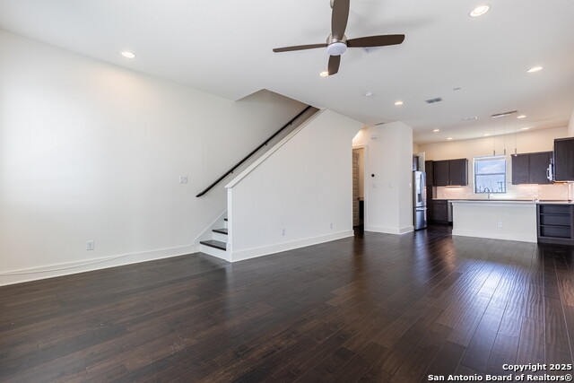 Image 7 of 30 For 303 Cypress Unit 701