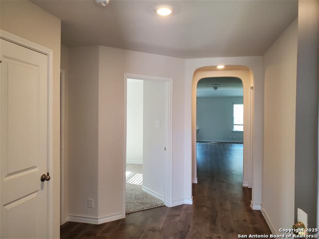 Image 3 of 15 For 704 Red River