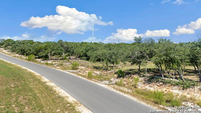 Image 11 of 17 For 840 Earle Oak