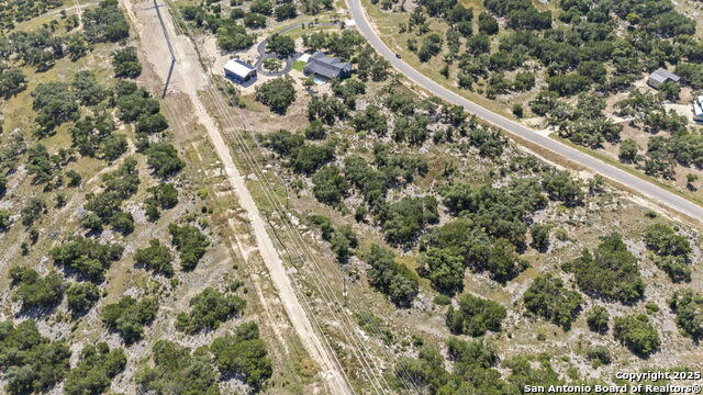 Image 14 of 17 For 840 Earle Oak