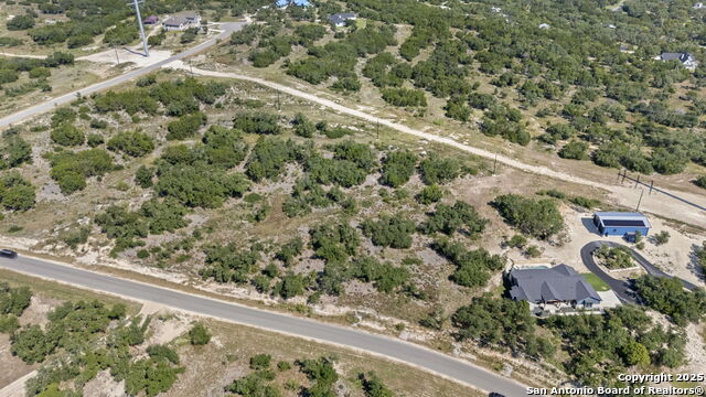 Image 15 of 17 For 840 Earle Oak