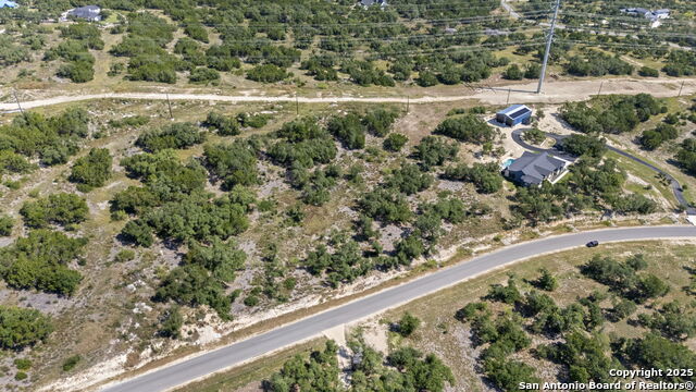 Image 16 of 17 For 840 Earle Oak
