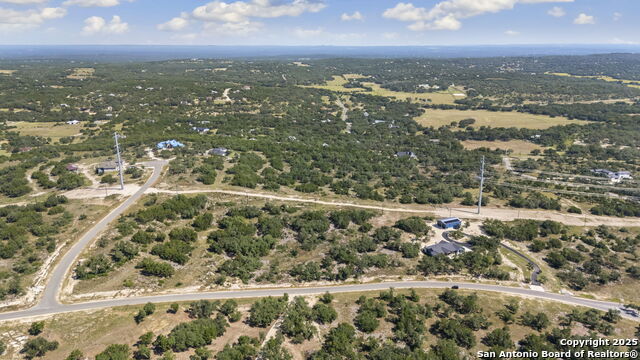 Image 17 of 17 For 840 Earle Oak