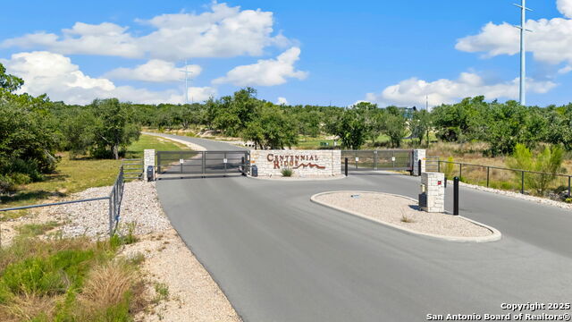 Image 9 of 17 For 840 Earle Oak