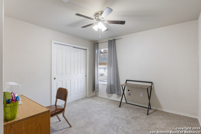 Listing photo id 20 for 938 Magnolia