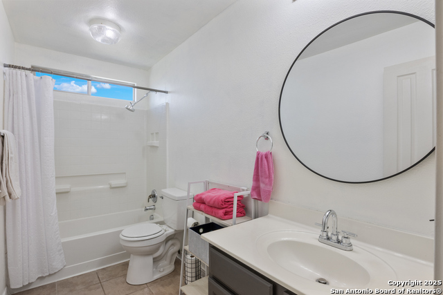 Listing photo id 21 for 938 Magnolia