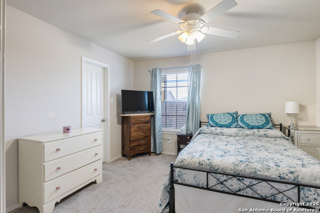 Listing photo id 24 for 938 Magnolia