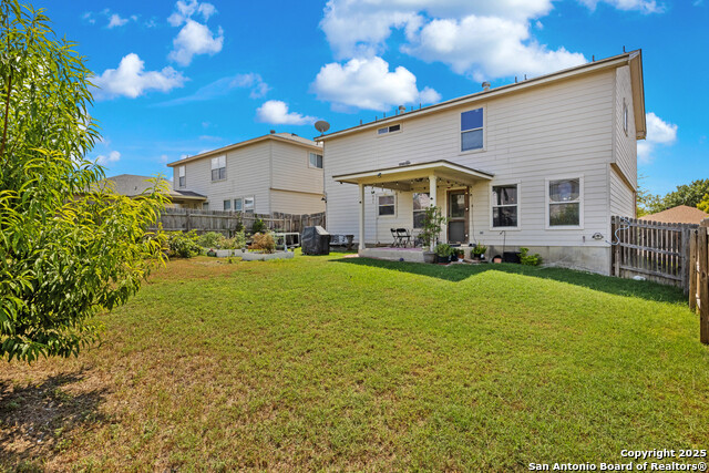 Listing photo id 25 for 938 Magnolia