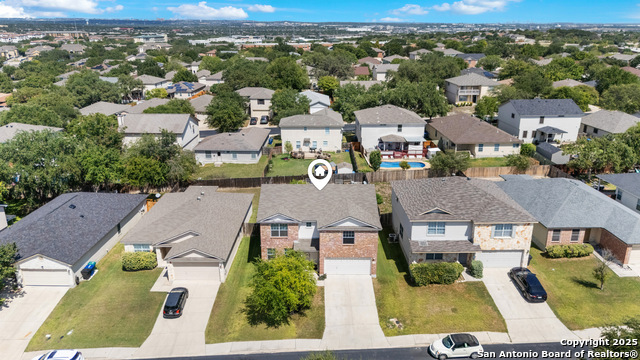 Listing photo id 29 for 938 Magnolia