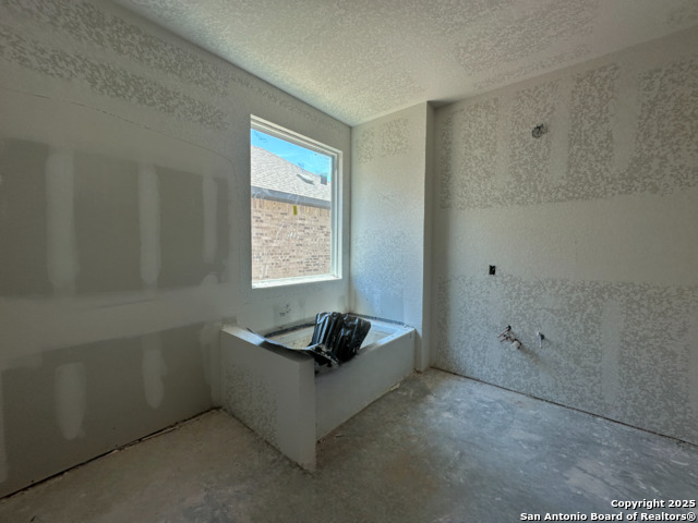 Image 15 of 34 For 171 Heidi Hill