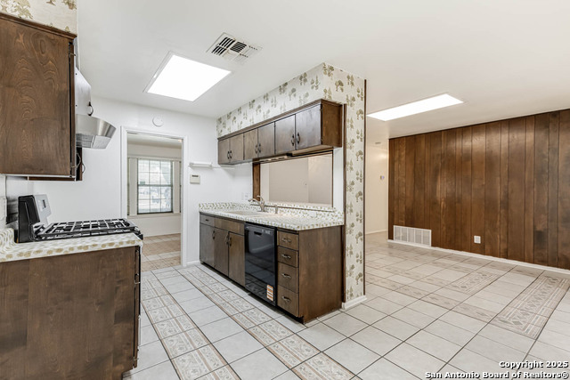 Image 11 of 33 For 4254 Clear Spring Dr