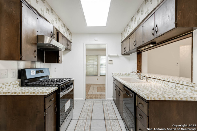 Image 12 of 33 For 4254 Clear Spring Dr