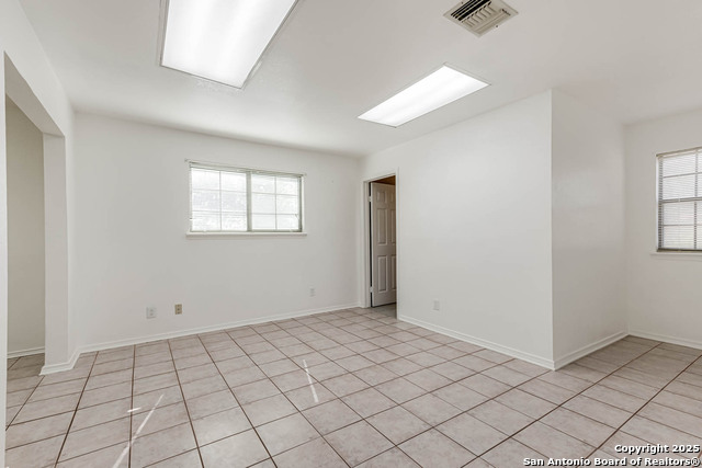 Image 20 of 33 For 4254 Clear Spring Dr