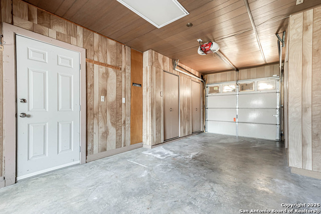 Image 29 of 33 For 4254 Clear Spring Dr