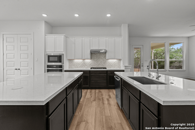 Listing photo id 8 for 430 Glenwood Ranch