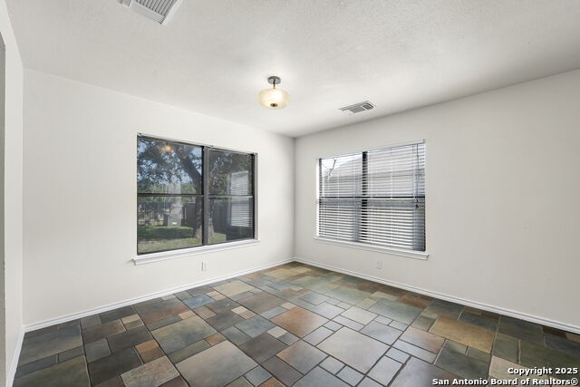 Image 15 of 47 For 9711 Diamond Cliff Dr