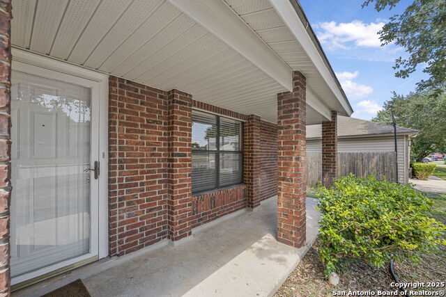 Image 2 of 47 For 9711 Diamond Cliff Dr