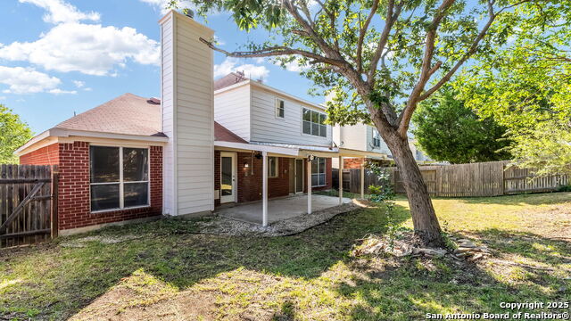 Listing photo id 15 for 10407 Coyote Hill